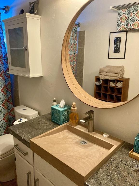 Casa Azul - Cute Centrally Located Adobe With Large Fenced Outdoor Living For Pets And Adults, Non-Smoking Tucson Extérieur photo